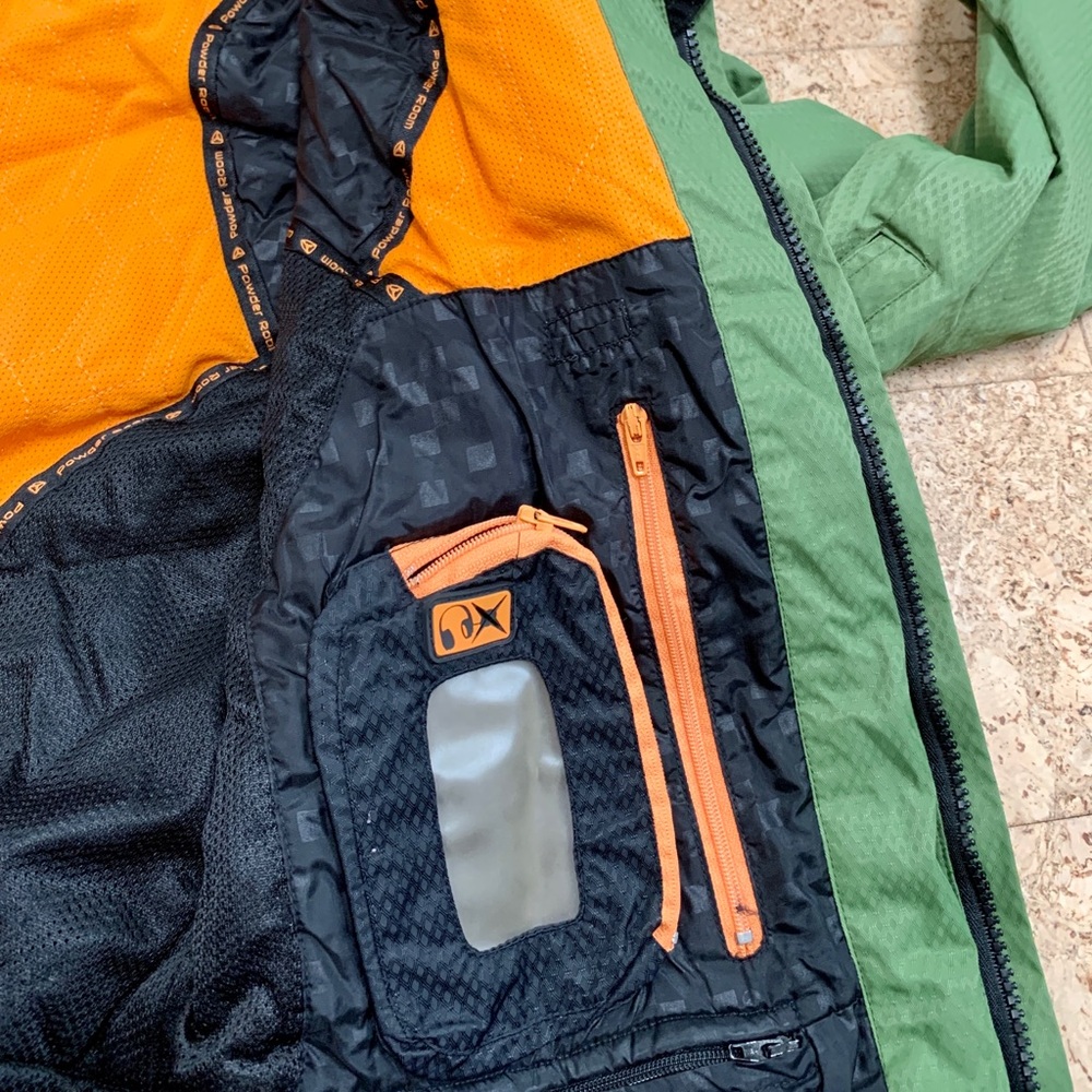 Powder Room Snowboard Jacket - Picture 4 of 13